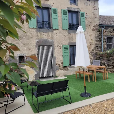 Maison 4 A 9 Personnes A La Campagne *
